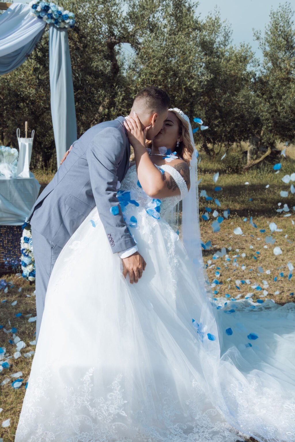 Wedding photography by Once Upon Weddings, Spanish wedding photographer in Switzerland